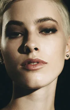 观看CBA联赛的球迷